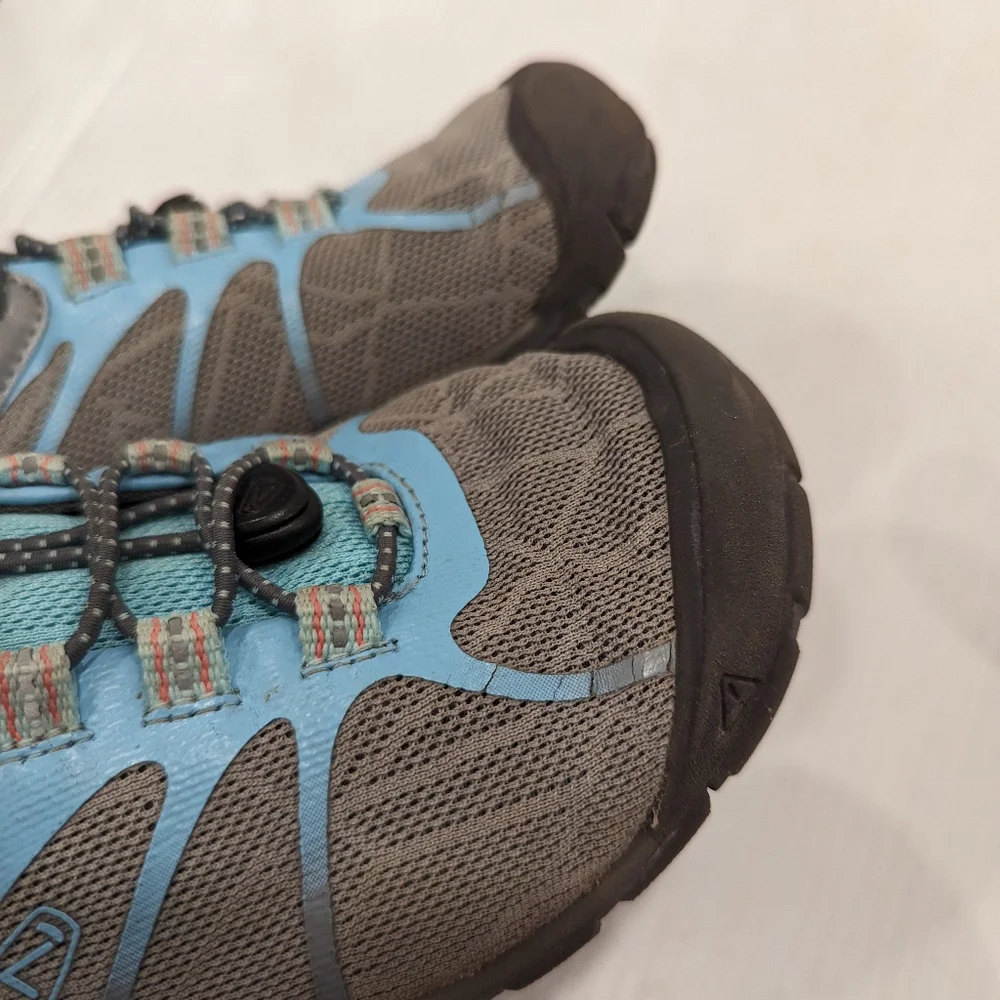 KEEN kids toggle elastic mesh shoes sneakers size 4 - Picture 11 of 11